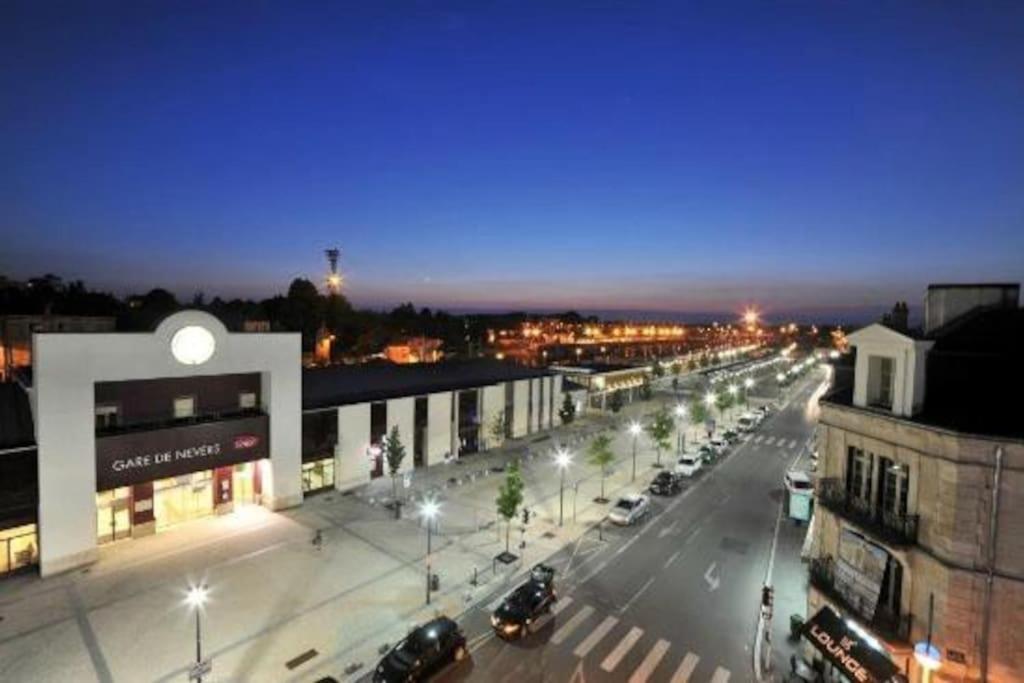 Nevers, Appartement De Standing Proche De La Gare Buitenkant foto
